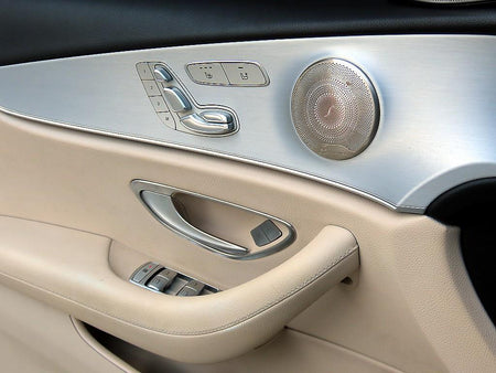 Mercedes-Benz E-Class — photo 11