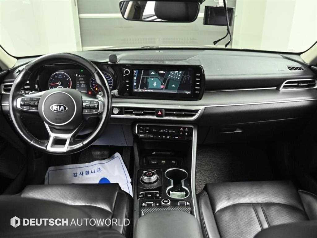Kia K5 — photo 07