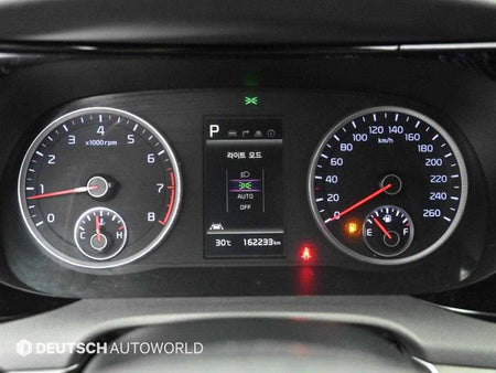 Kia K5 — photo 08