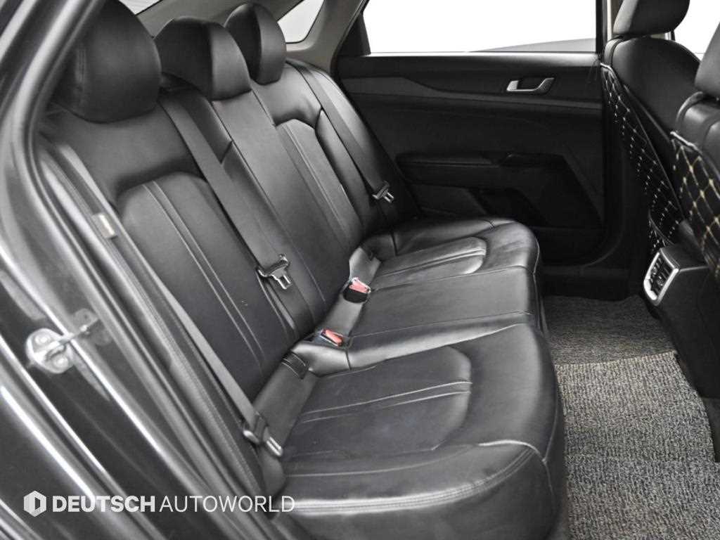 Kia K5 — photo 12