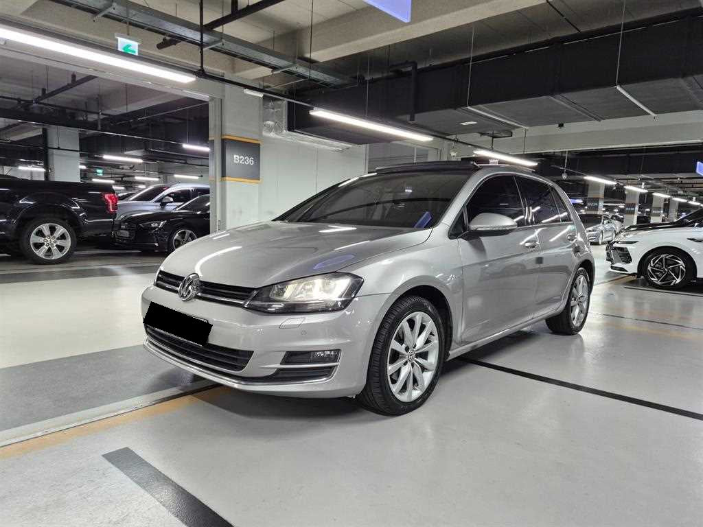 Volkswagen Golf — photo 01