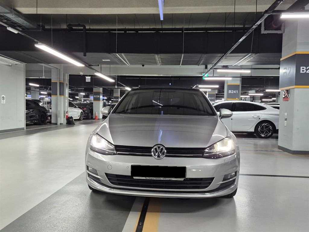 Volkswagen Golf — photo 02