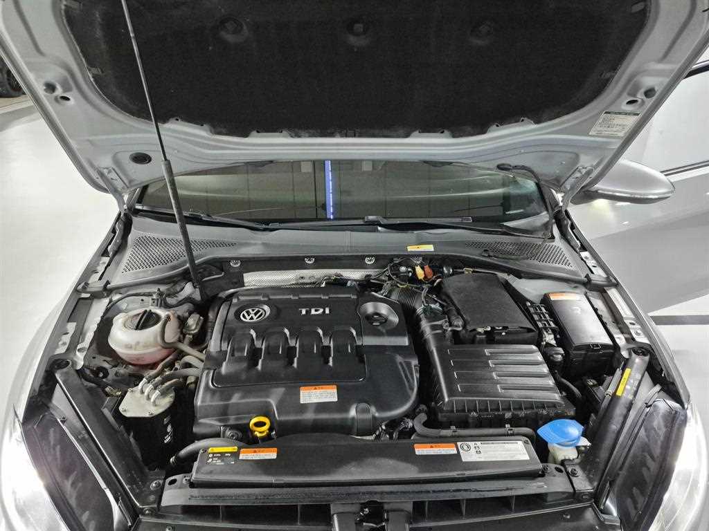 Volkswagen Golf — photo 06