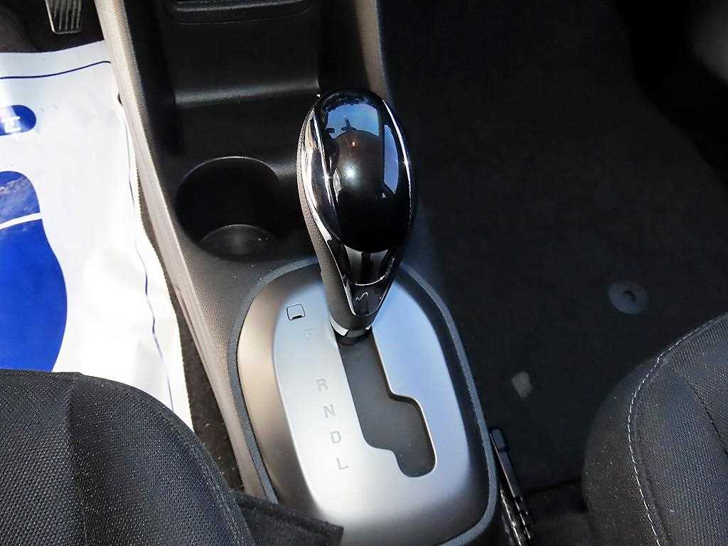 CHEVROLET Spark — photo 11