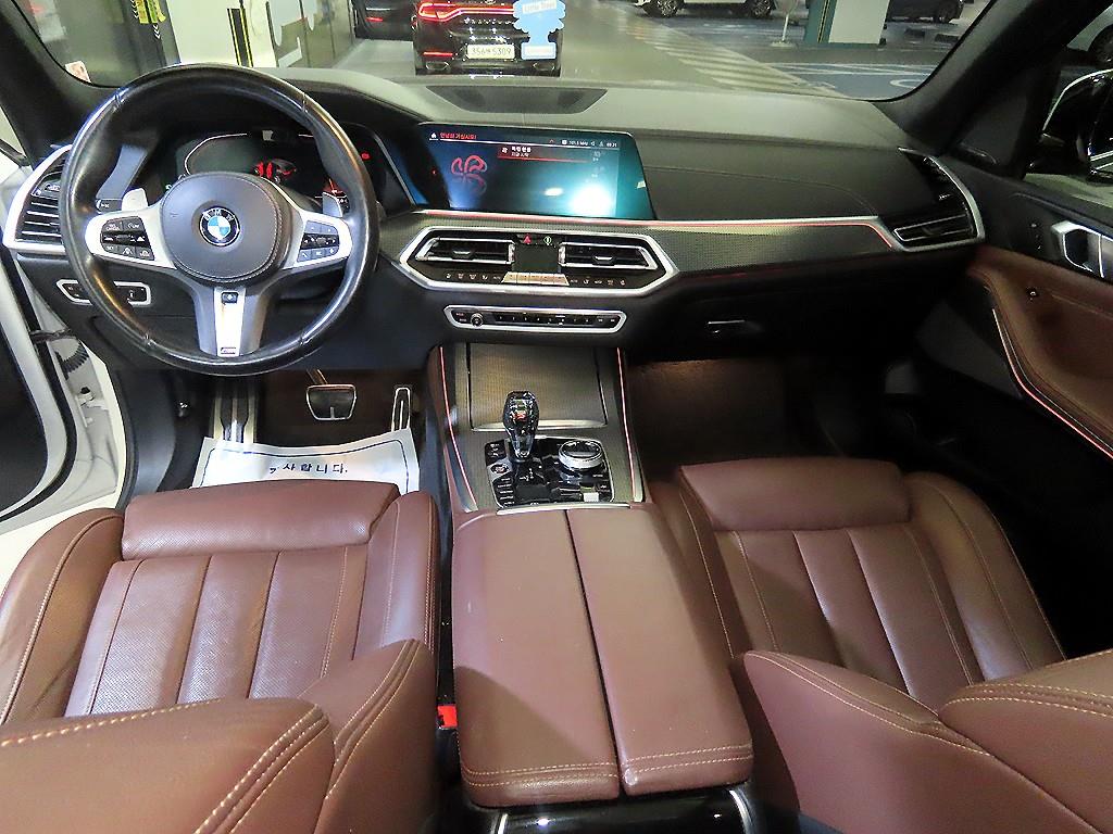 BMW X5 — photo 10