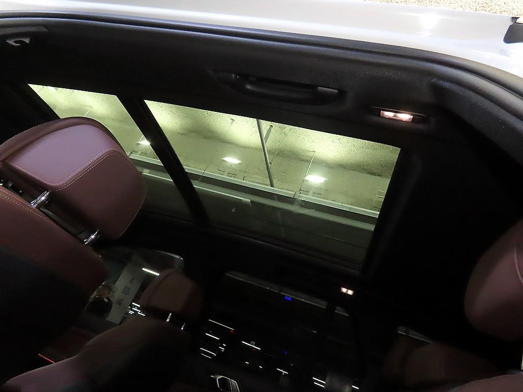 BMW X5 — photo 15