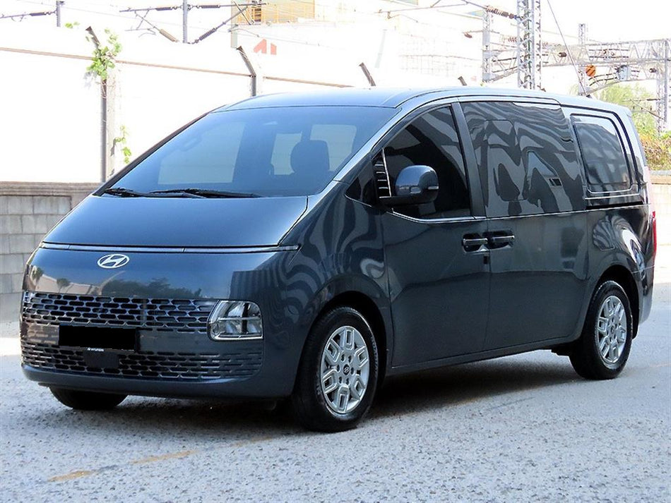Hyundai Staria — photo 02