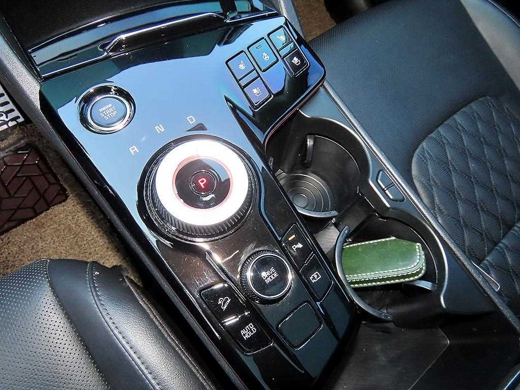 Kia Sportage — photo 10