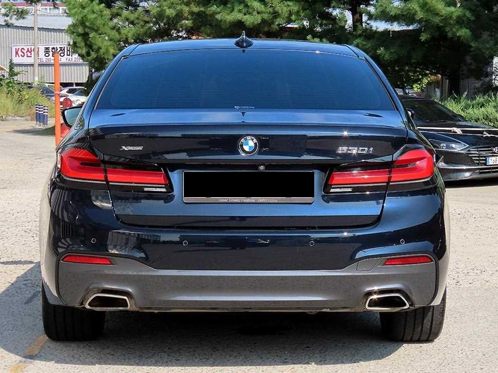 BMW 5-Series — photo 04
