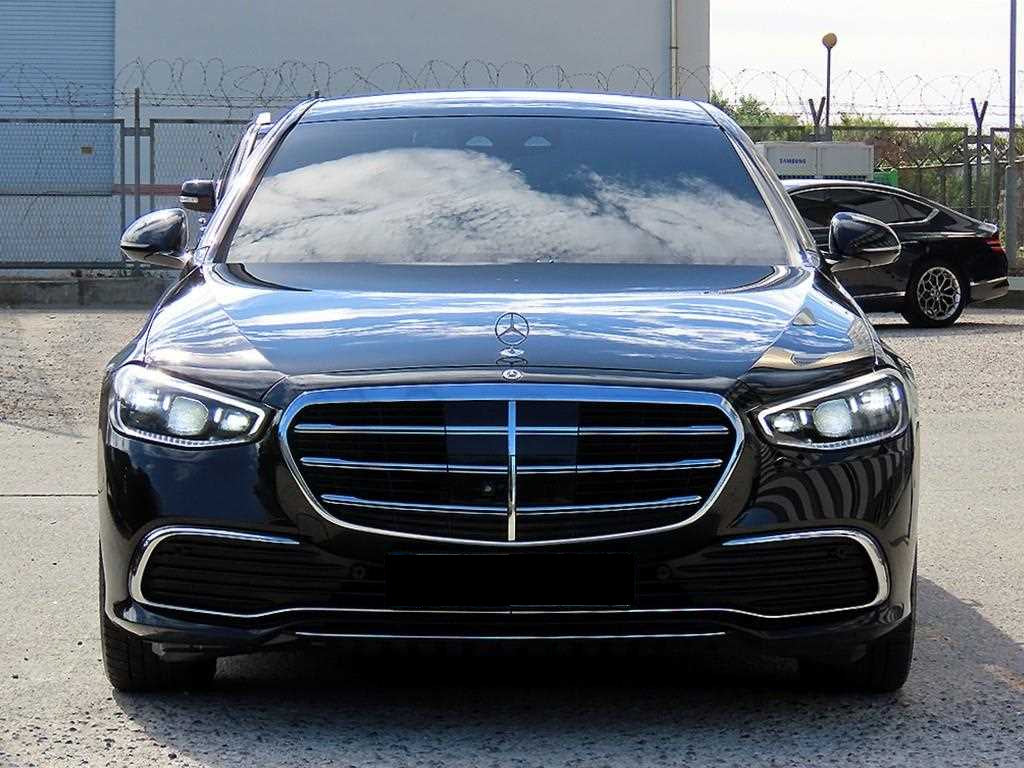 Mercedes-Benz S-Class — photo 01