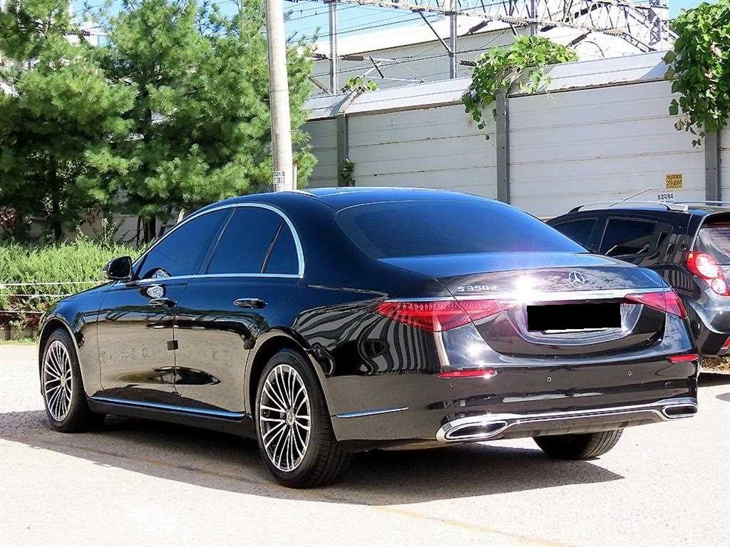 Mercedes-Benz S-Class — photo 03