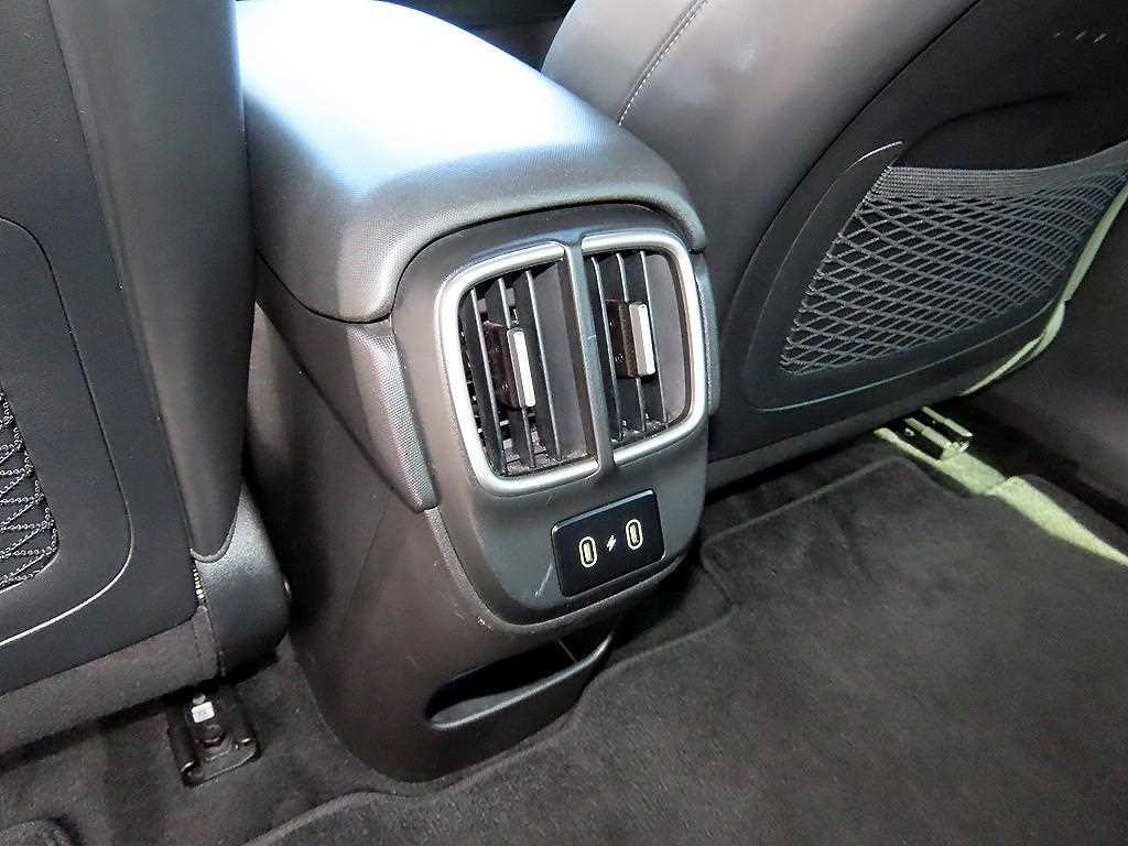 Hyundai Ioniq6 — photo 17