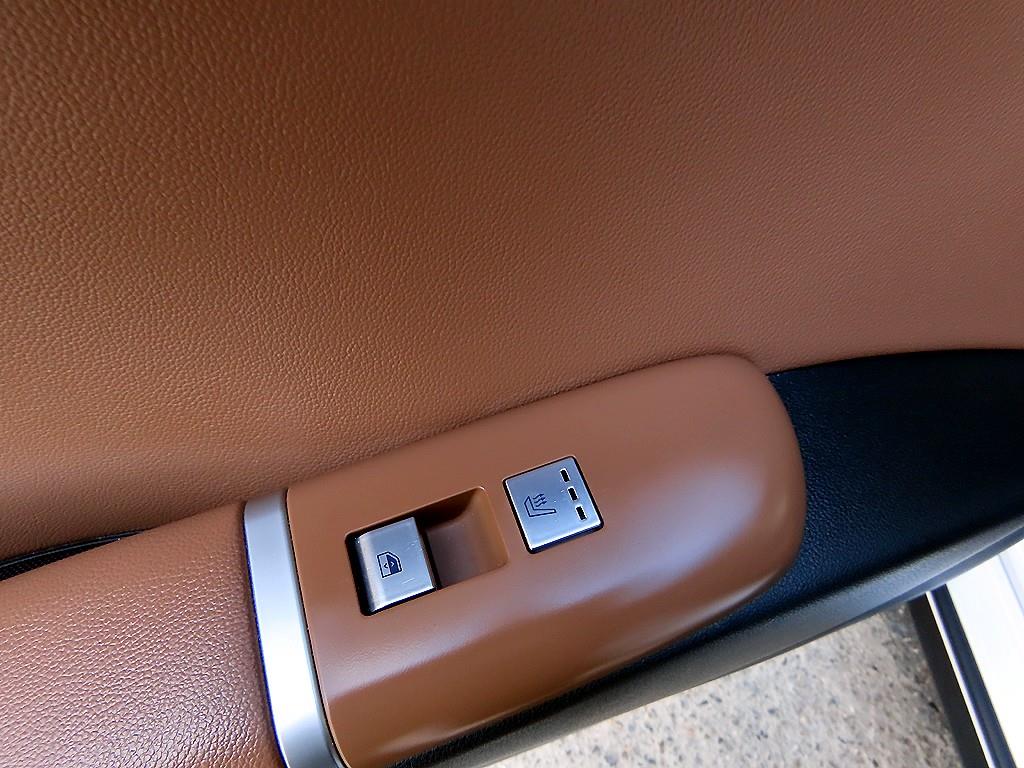 Hyundai Grandeur — photo 16