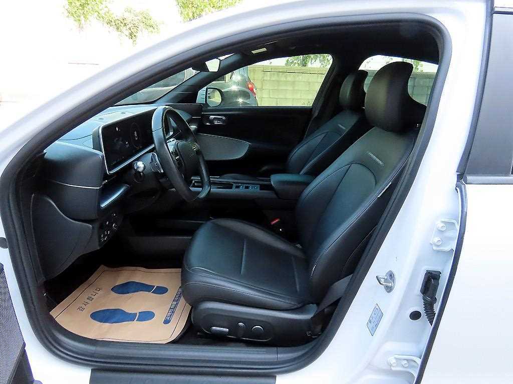Hyundai Ioniq6 — photo 05