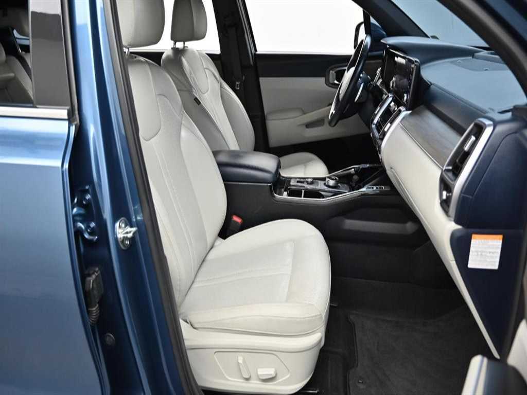 Kia Sorento — photo 10