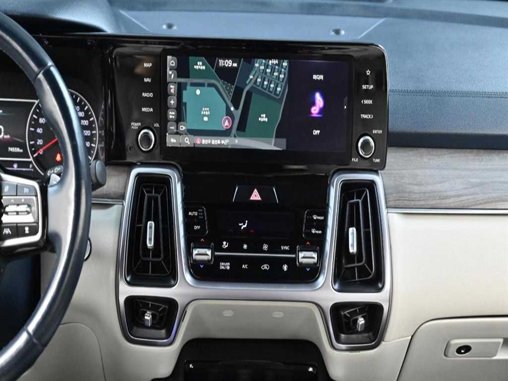Kia Sorento — photo 14