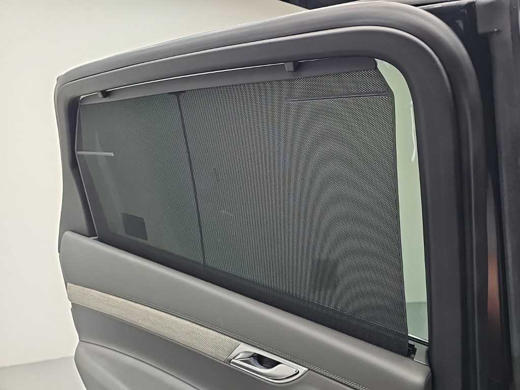 Genesis GV80 — photo 14