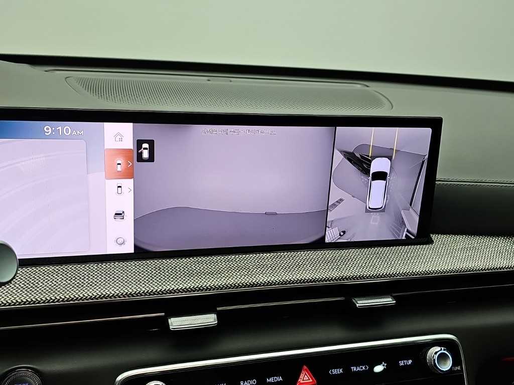 Genesis GV80 — photo 17