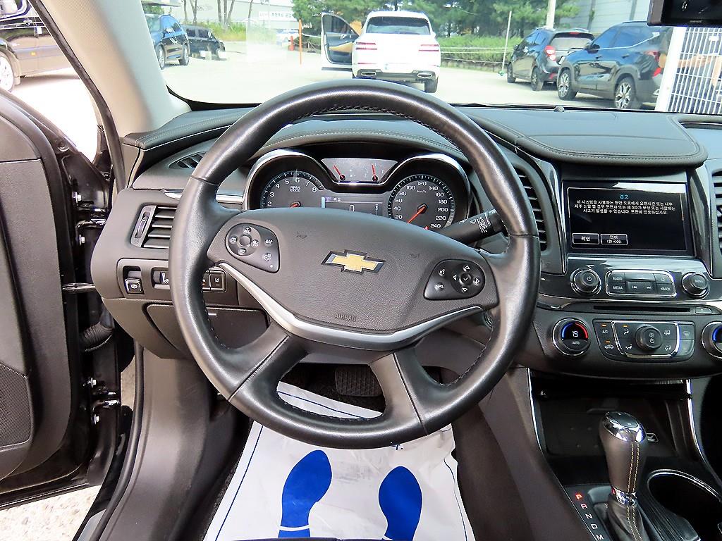 CHEVROLET Impala — photo 08