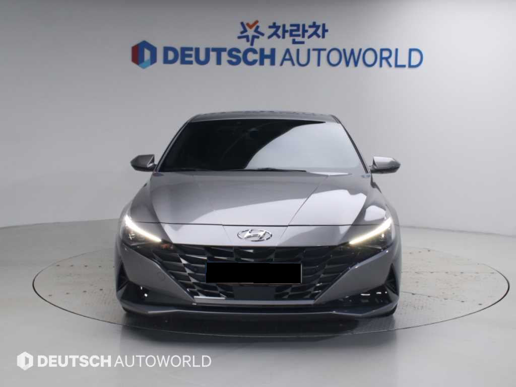 Hyundai Avante — photo 03