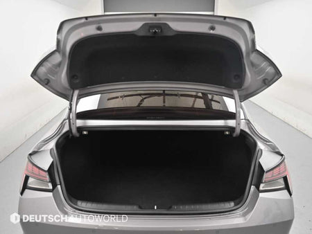 Hyundai Avante — photo 19
