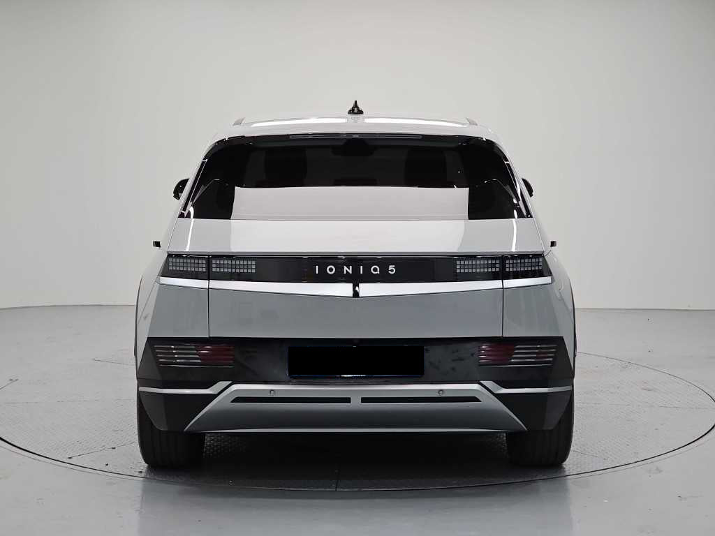 Hyundai Ioniq5 — photo 03