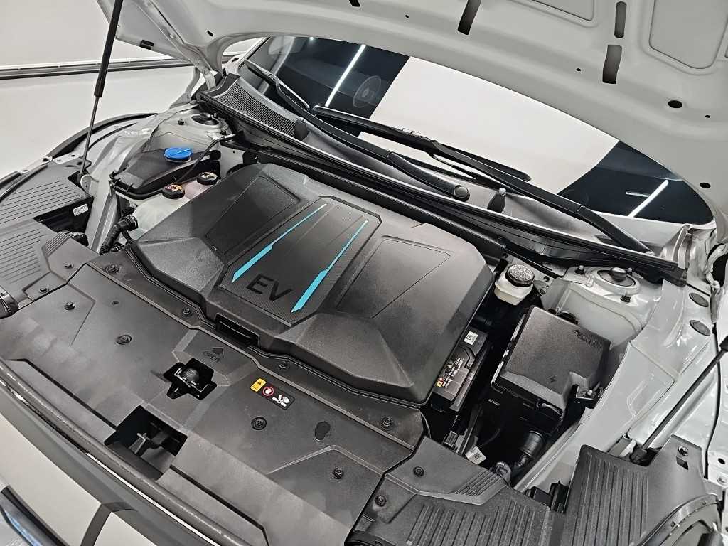Hyundai Ioniq5 — photo 05