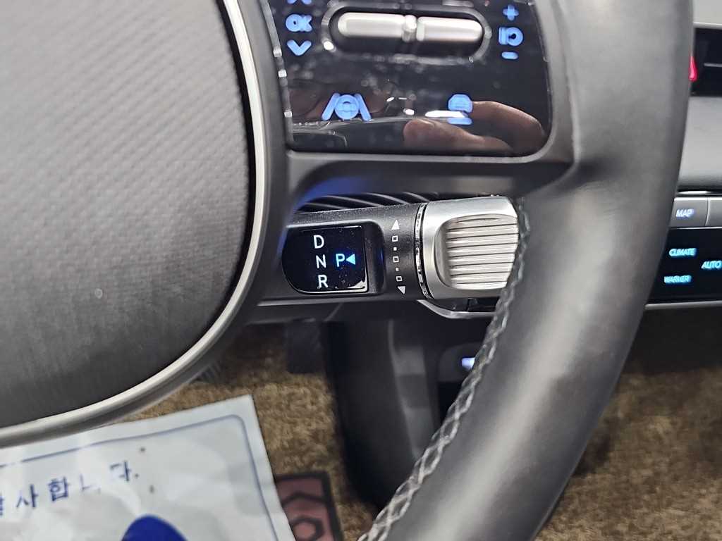 Hyundai Ioniq5 — photo 08