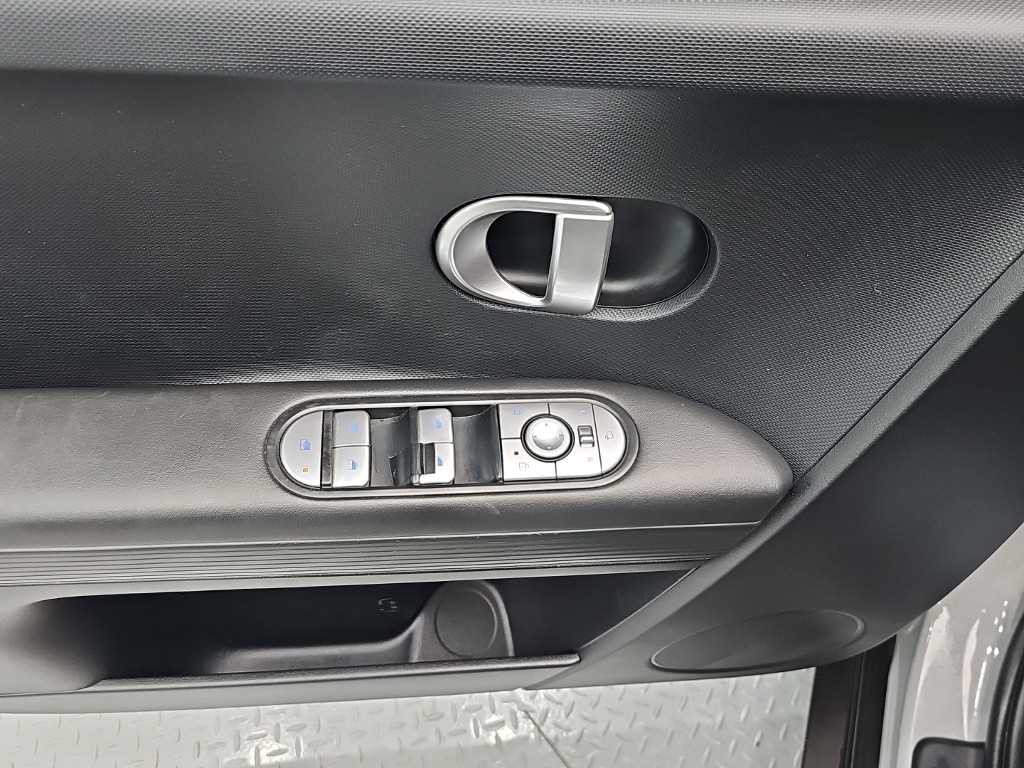 Hyundai Ioniq5 — photo 15