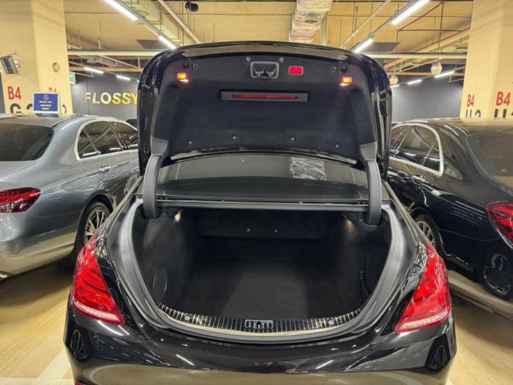 Mercedes-Benz S-Class — photo 04