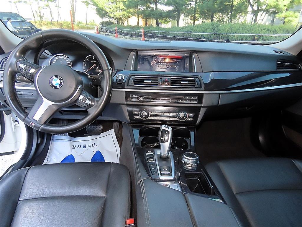 BMW 5-Series — photo 07