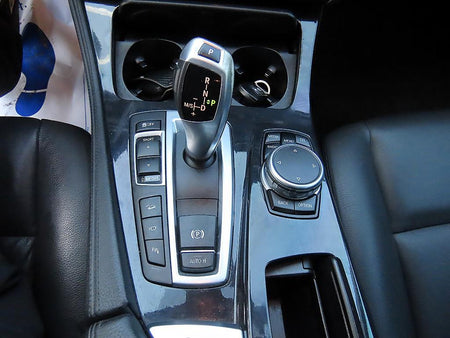 BMW 5-Series — photo 11