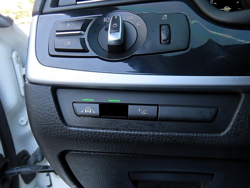 BMW 5-Series — photo 13