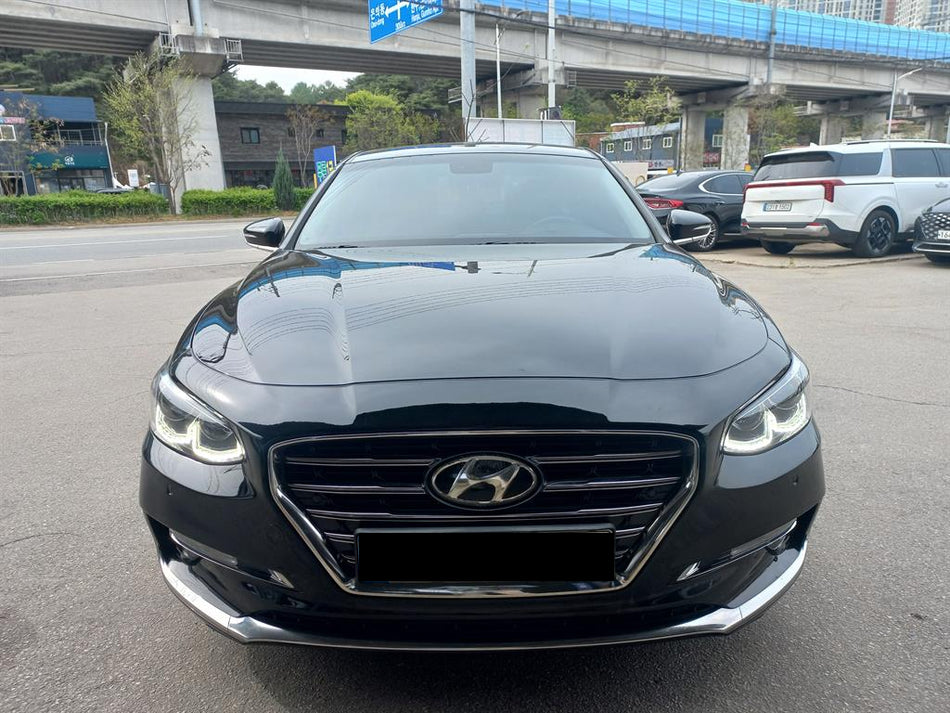 Hyundai Grandeur — photo 01