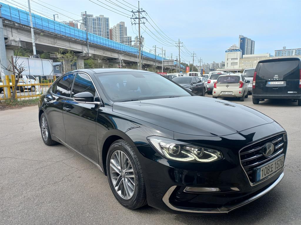 Hyundai Grandeur — photo 06