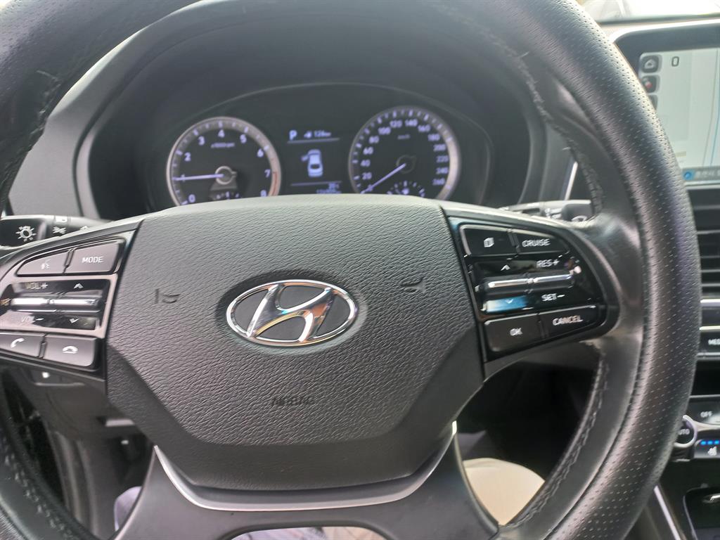 Hyundai Grandeur — photo 08