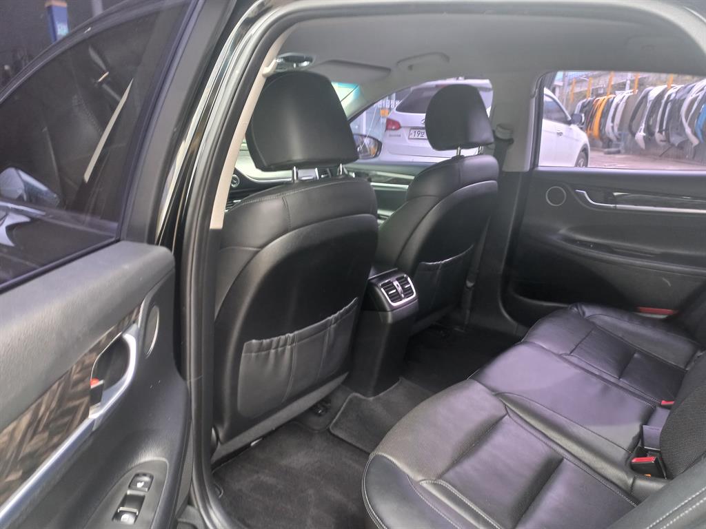 Hyundai Grandeur — photo 17