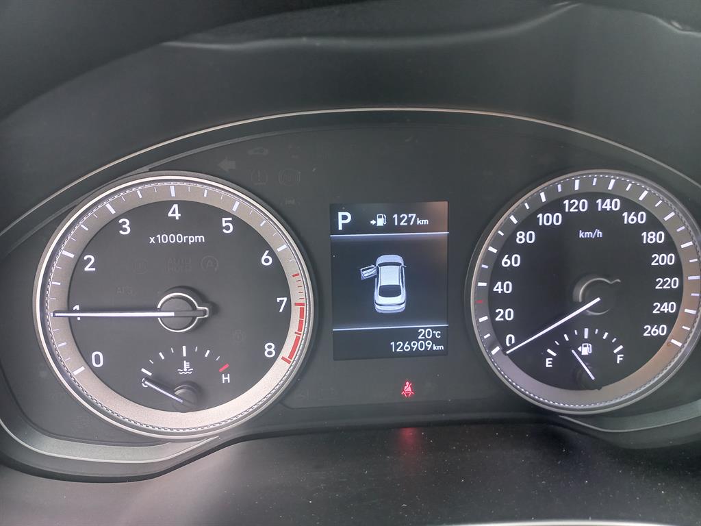 Hyundai Grandeur — photo 20