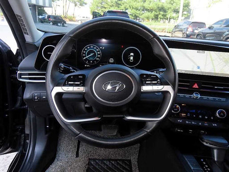 Hyundai Avante — photo 08