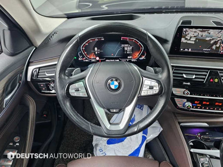 BMW 5-Series — photo 13