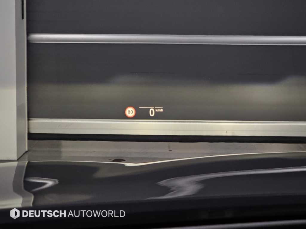 BMW 5-Series — photo 17