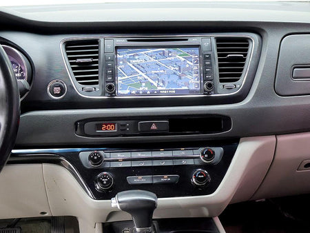 Kia Carnival — photo 09