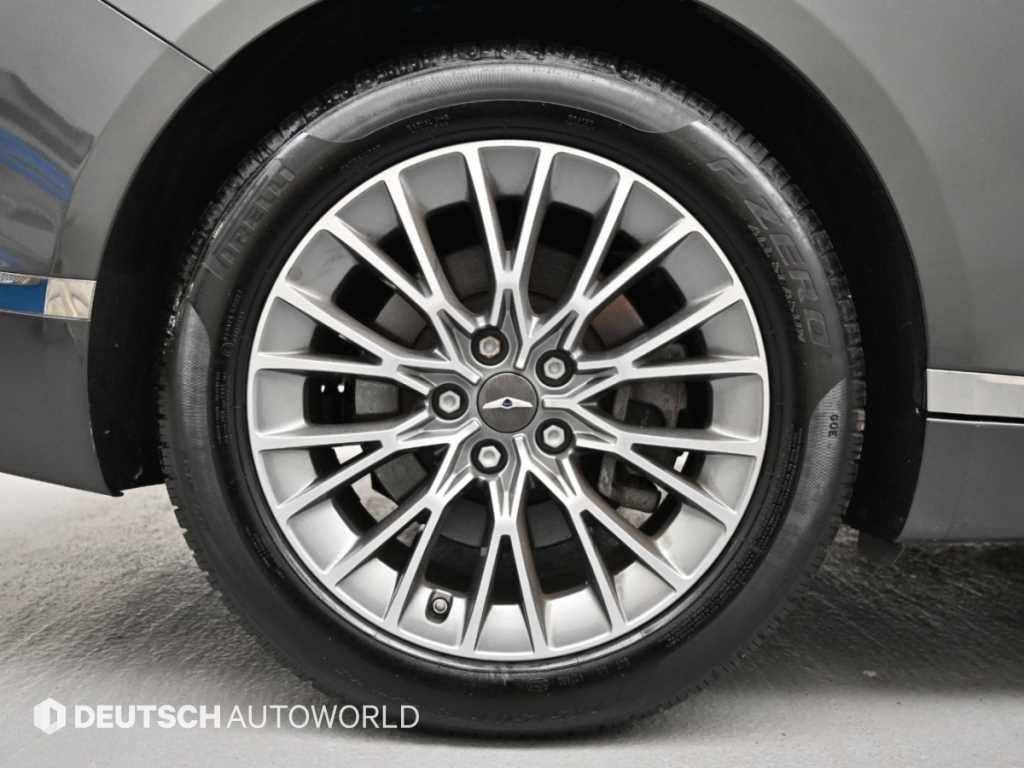 Genesis G80 — photo 06