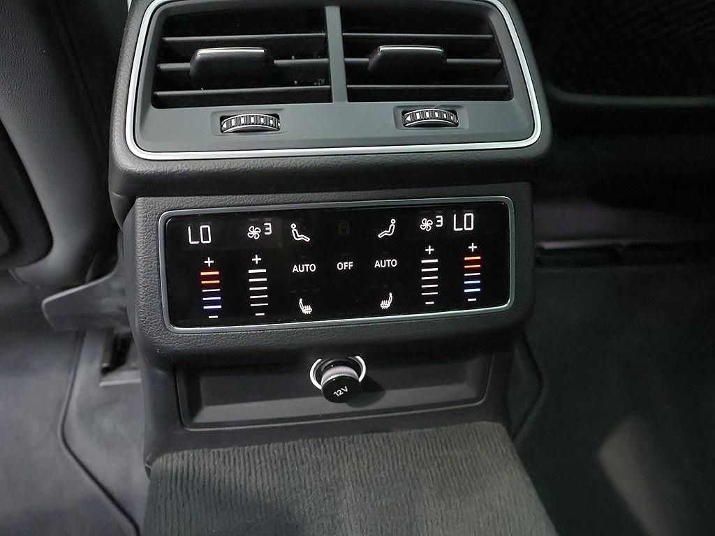 Audi A6 — photo 16