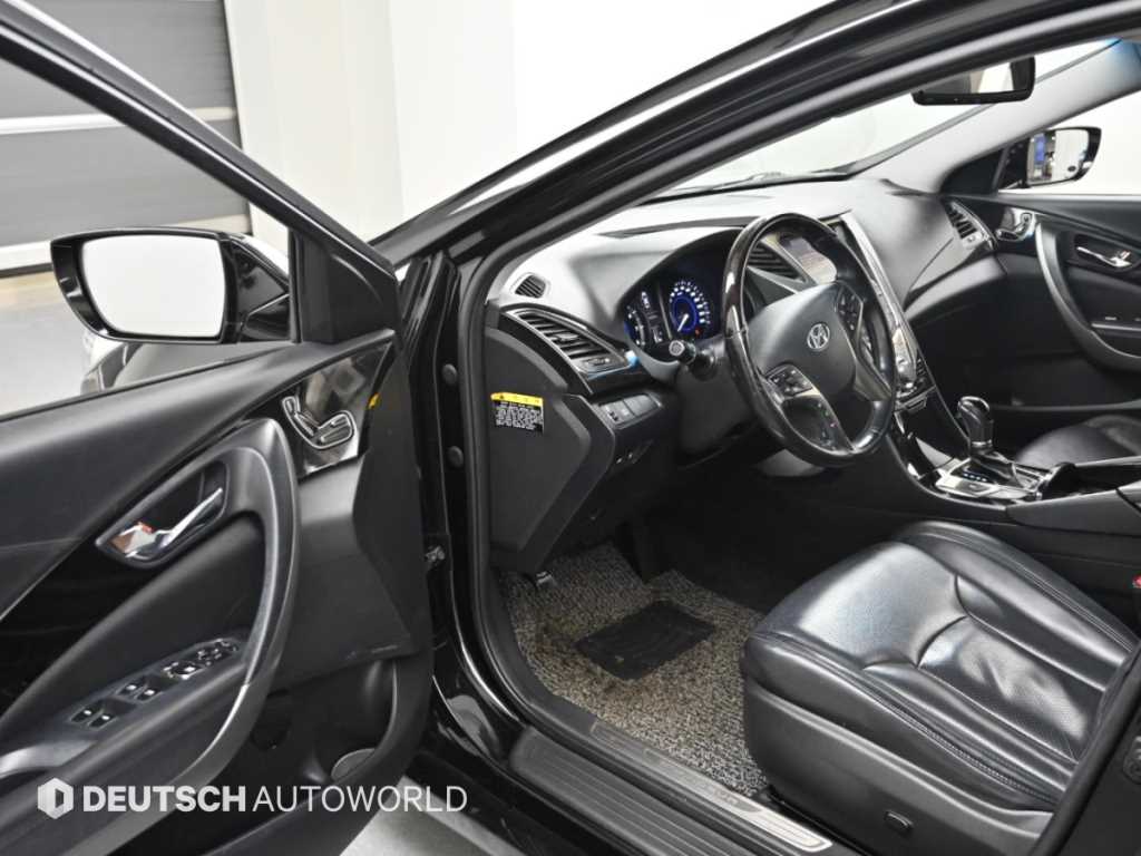 Hyundai Grandeur — photo 11