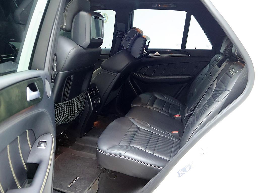 Mercedes-Benz GLE-Class — photo 12