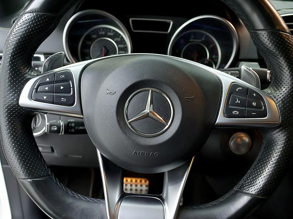 Mercedes-Benz GLE-Class — photo 14