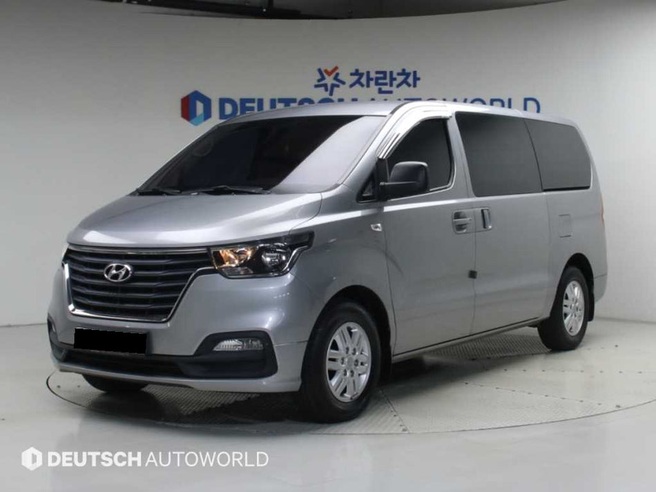 Hyundai Starex — photo 01