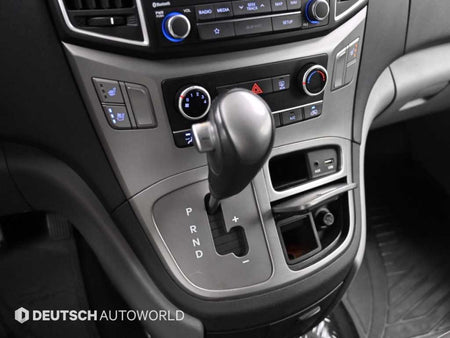 Hyundai Starex — photo 09