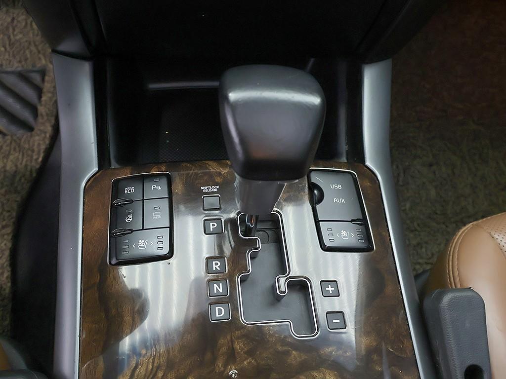 Kia Mohave — photo 10